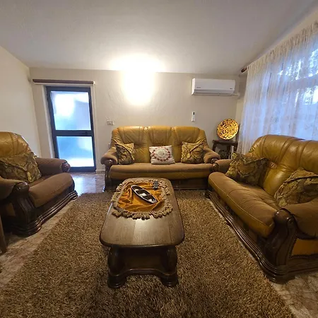Family Apartman